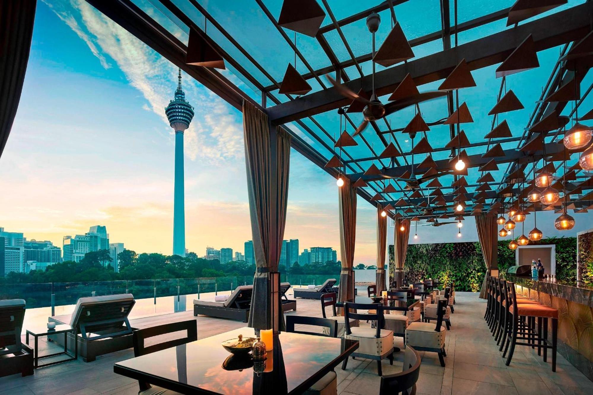 Hotel Stripes Kuala Lumpur, Autograph Collection Exterior foto The 360° Sky Lounge